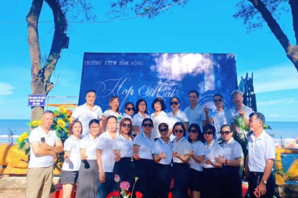 Biển Tiên Trang – địa điểm tổ chức họp lớp lý tưởng